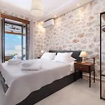 Goudis Iro Villa