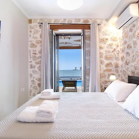 Villa Iro *