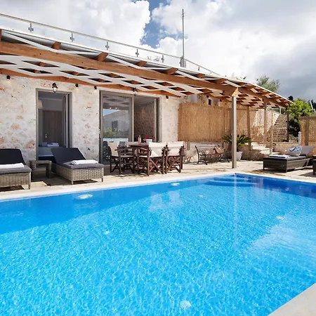 Goudis Iro * Lefkáda